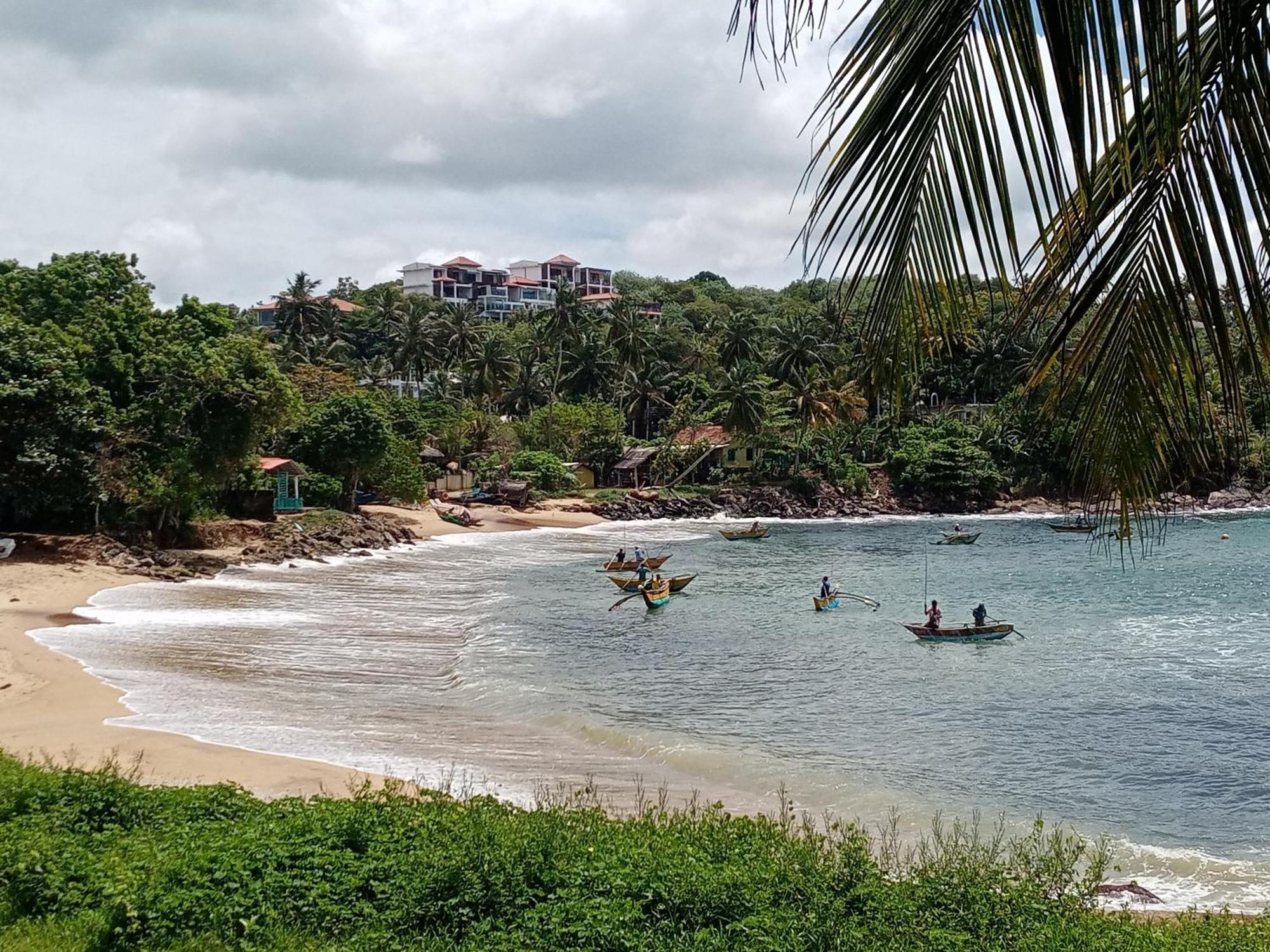 Surf Paradise Tangalle Exterior photo