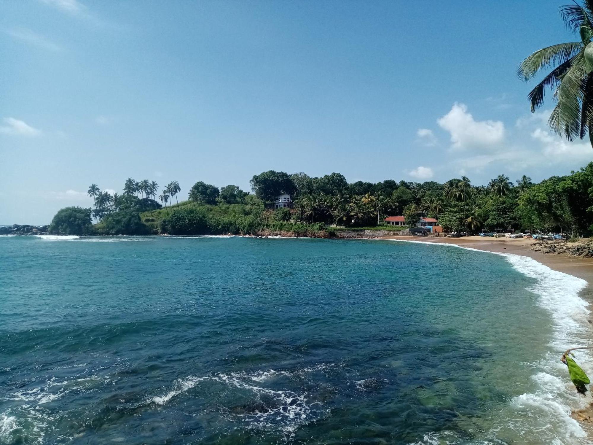Surf Paradise Tangalle Exterior photo