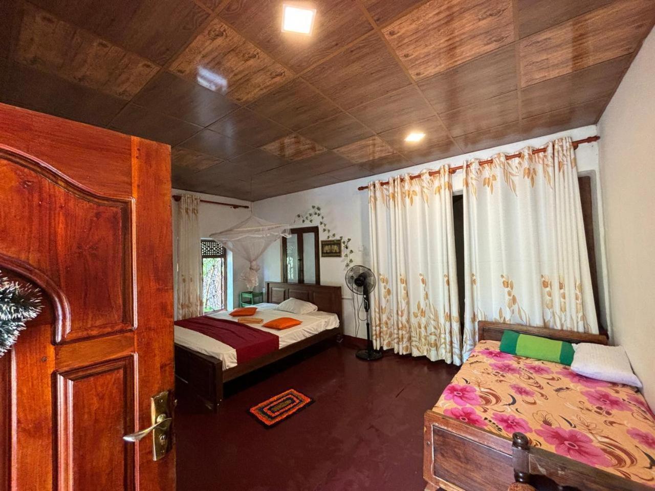 Surf Paradise Tangalle Exterior photo